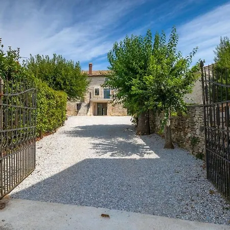 Beautiful Treori With Pool In Sv Lovrec * Orbanici