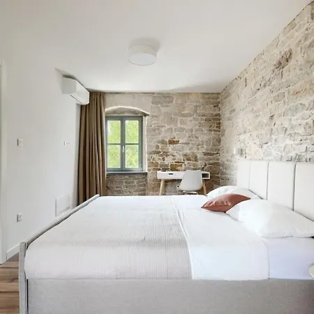 Beautiful Treori With Pool In Sv Lovrec Villa Orbanici
