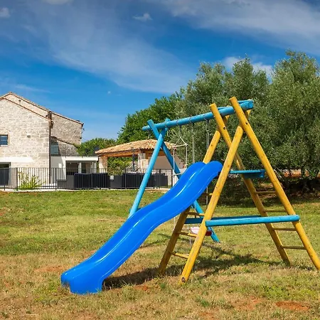 Beautiful Treori With Pool In Sv Lovrec فيلة *